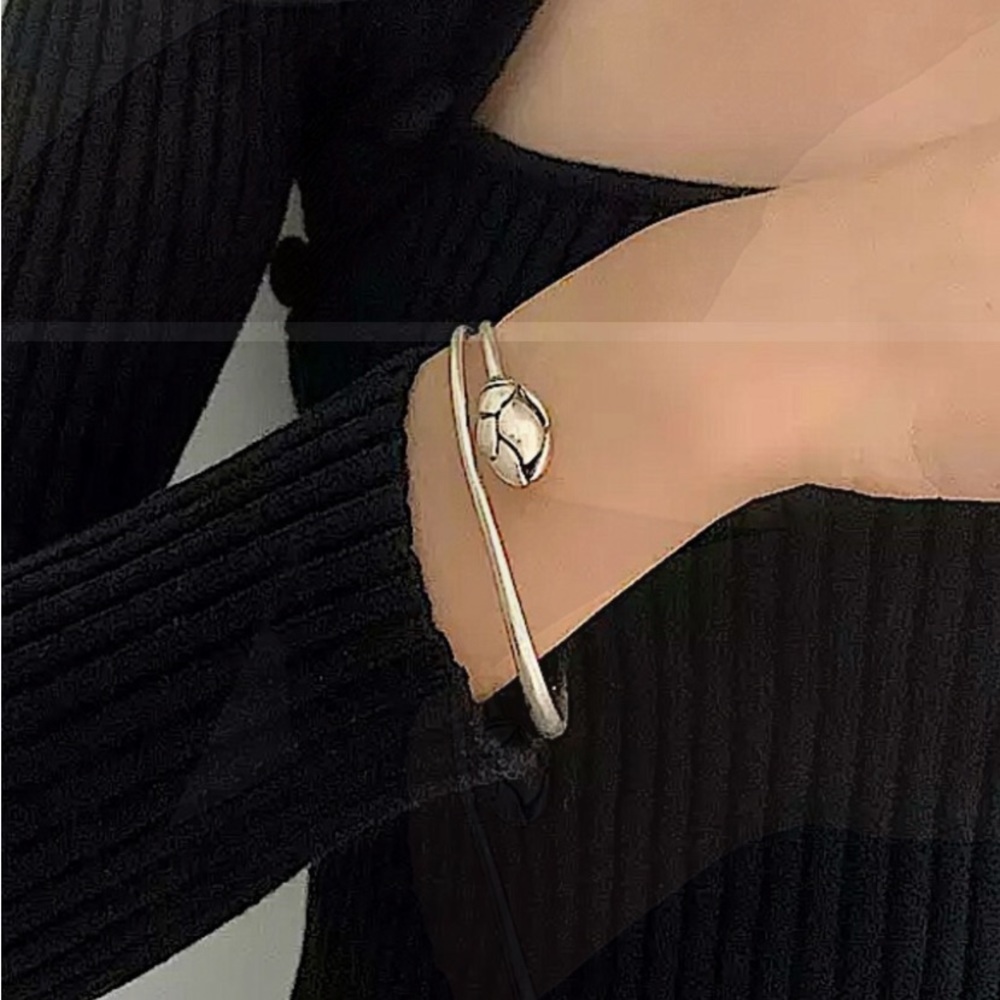 STERLING SILVER ROSE FLOWER BANGLE BRACELET - Picture 2 of 8